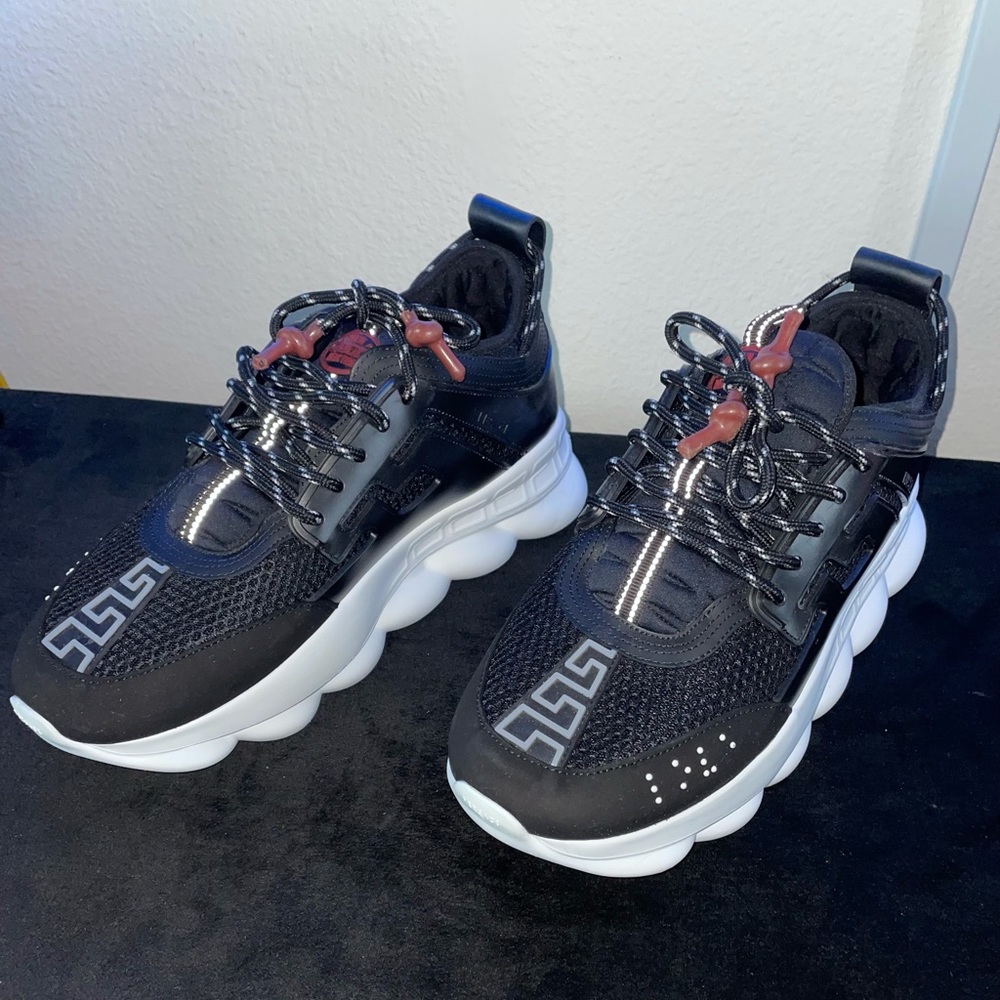 Versace Chain Reaction